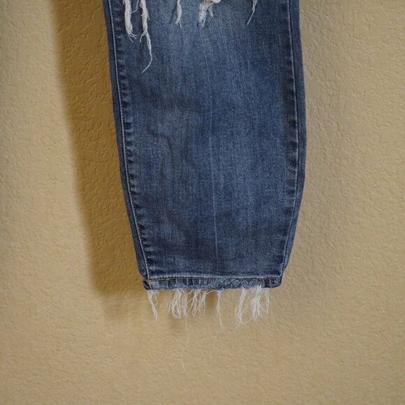 Judy Blue Brittany Boyfriend Fit Distressed Jeans 20W High Rise Frayed Hem - Picture 2 of 10